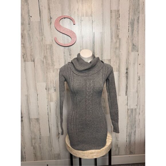 Blue Banana - New Cable Knit Long Jumper size small - Picture 1 of 5